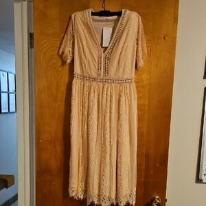 Elegant Lace Dress in Cream